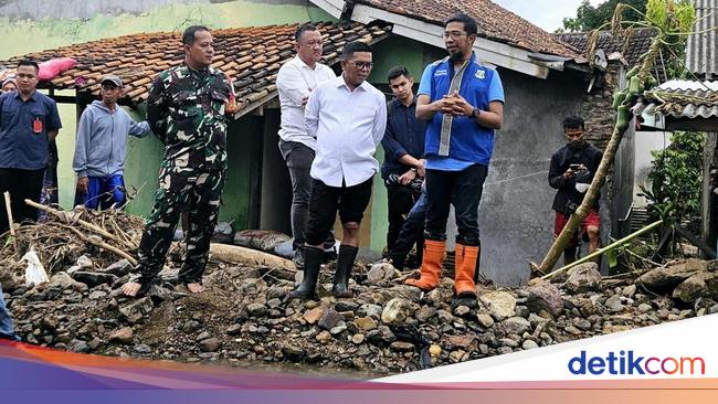 Pemprov Banten Keruk Pendangkalan Sungai Cibanten Serang Gegara Longsor