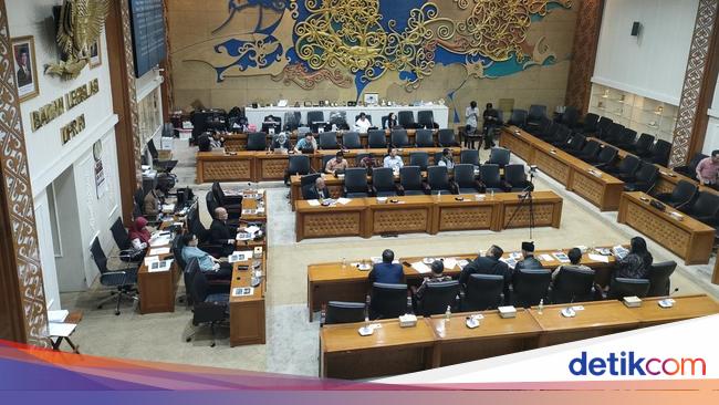 Rapat RUU Perkoperasian, Baleg DPR Usul Pembentukan Otoritas Pengawas Koperasi