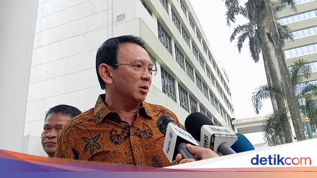 Ahok Penuhi Panggilan Kejagung