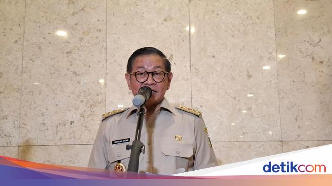 Pramono Akan Koordinasi dengan KemenATR/BPN Soal Tanah Ilegal di Bantaran