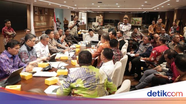 Gus Ipul Ajak Kepala Daerah Se-NTT Sukseskan DTSEN & Sekolah Rakyat