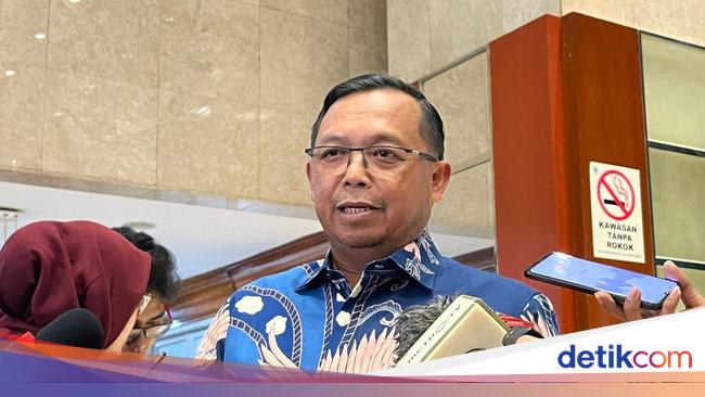 Anggota DPR Diviralkan Terima Amplop Ultimatum Pembuat Video Hapus Konten