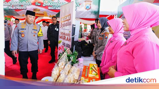 Kapolri Hadiri Bazar Ramadan Polri Presisi dan Baksos Bhayangkari 2025 di Surabaya