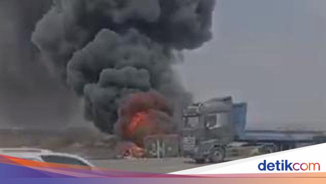 Data 6 WNI Tewas Kecelakaan Bus di Saudi, Anggota DPRD-Remaja 16 Tahun