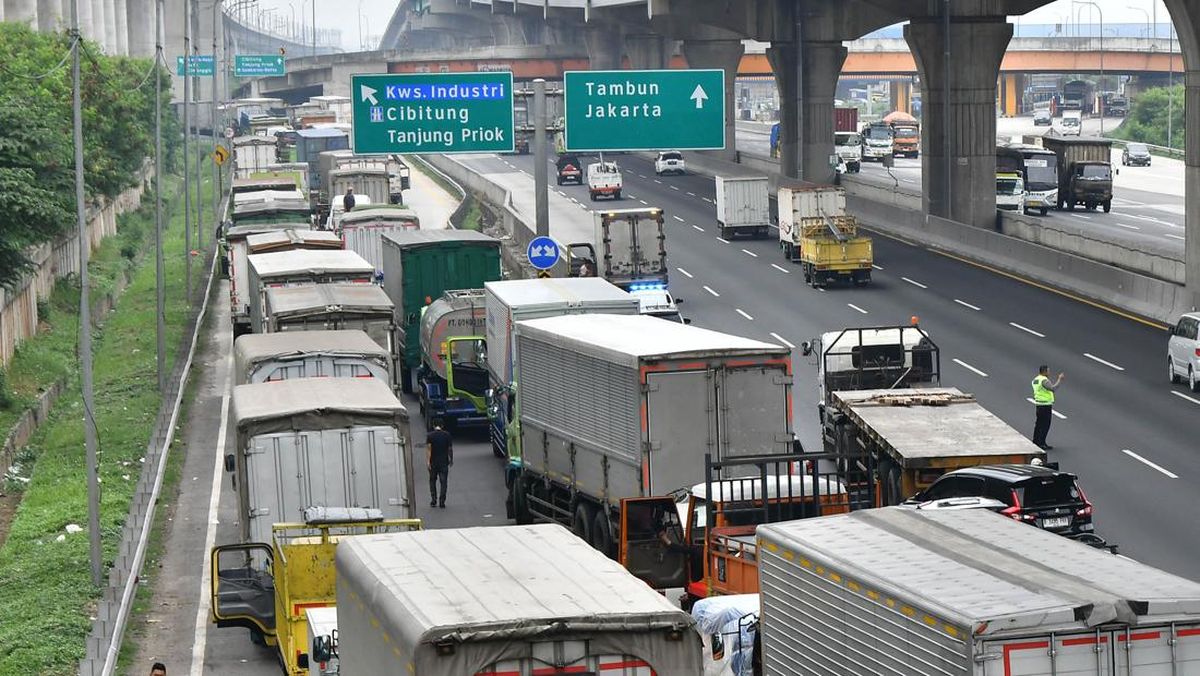 Pengusaha Truk Mogok Mulai 20 Maret Protes Larangan Lewat Saat Mudik