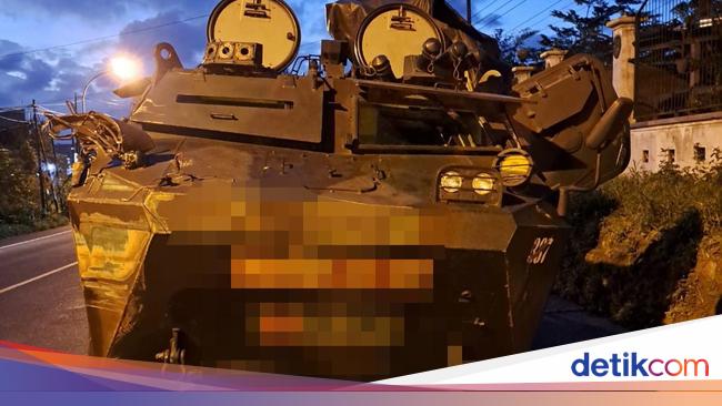 Rem Blong, 2 Rantis Anoa TNI Terlibat Kecelakaan dengan Truk di Semarang