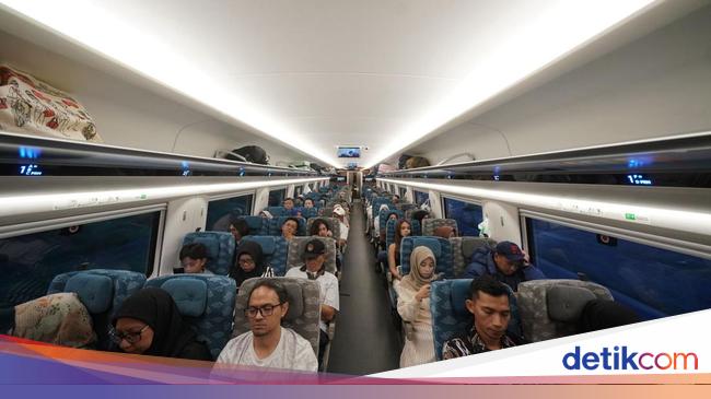 Aturan Buka Puasa Ramadan 2025 di Kereta Cepat Whoosh