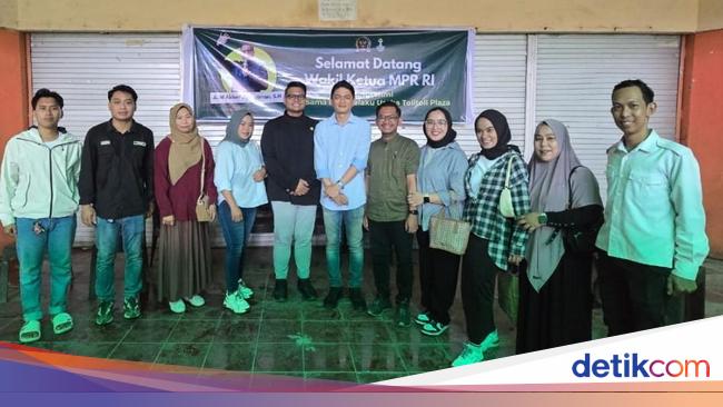 Waka MPR Kunjungi Sulteng, Tinjau Tolitoli Plaza yang Kian Memprihatinkan