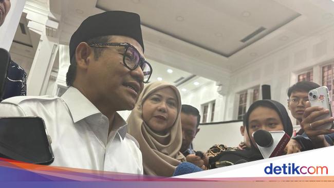 Menko Cak Imin Dorong Pemudik Berbelanja Hasil UMKM di Kampung Halaman