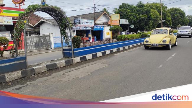 Efisiensi Anggaran, Pemkab Lebak Perbaiki Jalur Mudik Pakai Paving Block