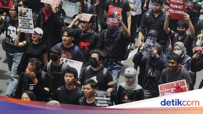 3 Mahasiswa UI Terluka Saat Demo Tolak RUU TNI