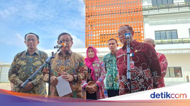 Pramono Janji Tanggung Jawab Kesehatan Warga Terdampak Bau Busuk RDF Rorotan