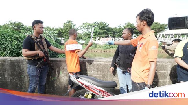 Rekonstruksi Pembunuhan Ibu-Anak di Jakbar, Jamet Peragakan 76 Adegan