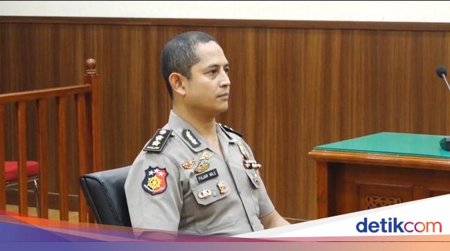 Eks Kapolres Ngada Terbukti Lecehkan Anak hingga Berzina di Luar Pernikahan