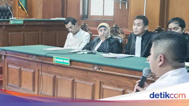 Driver Ojol di Surabaya Tampung Uang TPPU Rp 119 M Hasil Bobol Bank