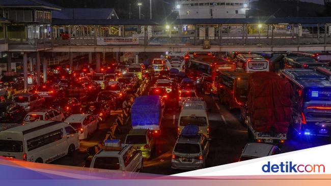 Merak Fokus untuk Mobil-Bus Pemudik, Motor Dialihkan ke Pelabuhan Ciwandan