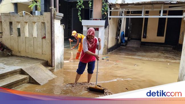 Warga Pejaten Timur Pasrah Beberes Lagi Gegara Banjir: Anggap Aja Olahraga